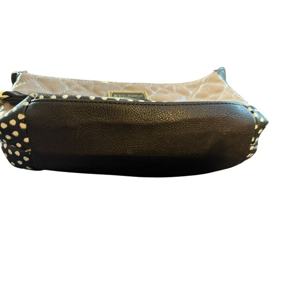 Betsey Johnson Quilted Heart Wristlet Beige and Black With Polka Dot Trim - Picture 3 of 5